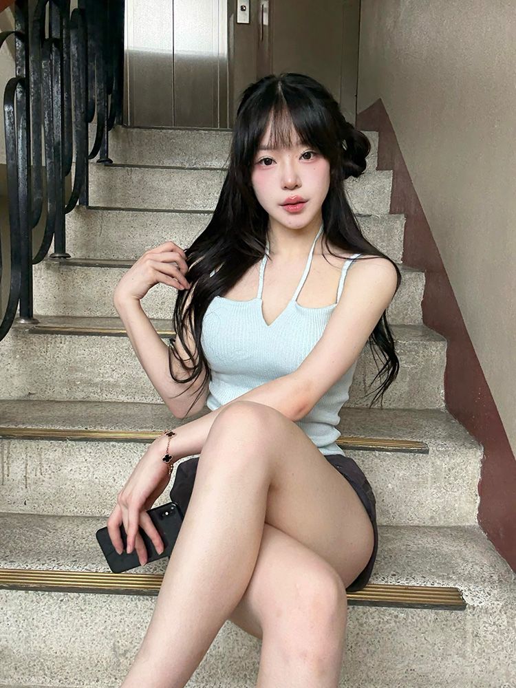 https://storage.googleapis.com/forty-percent_uploads/5118d6d4-e8f1-41b7-9ff9-ef4ce2752abb.jpg