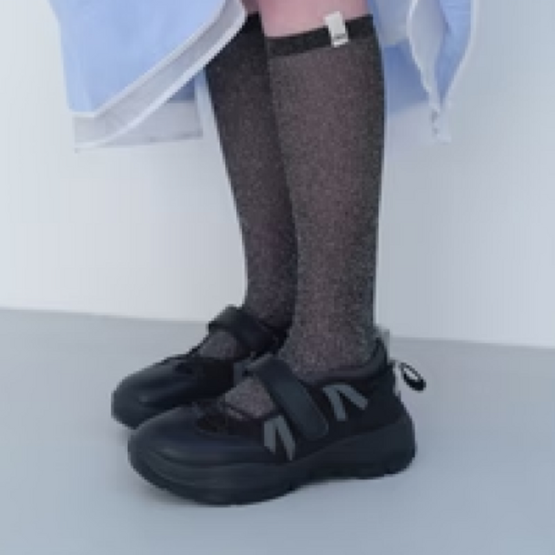 スニーカー