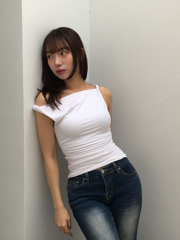 https://storage.googleapis.com/forty-percent_uploads/a9250e62-b592-41ac-bff8-6c5892620669.jpg