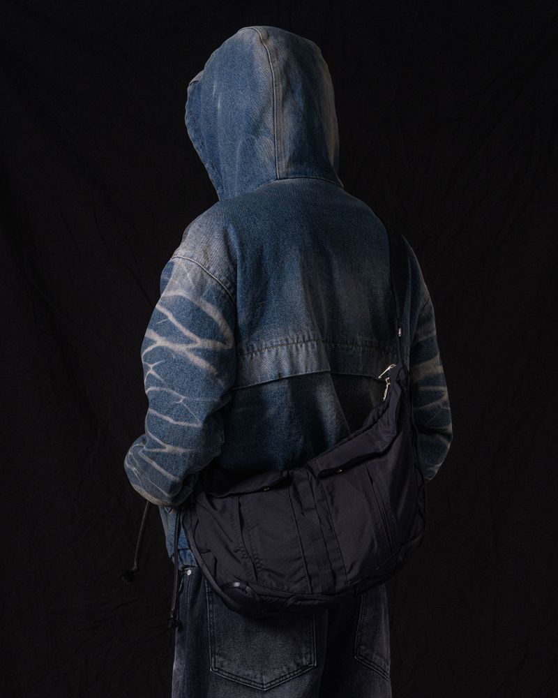 Taped Shoulder Bag (Black)