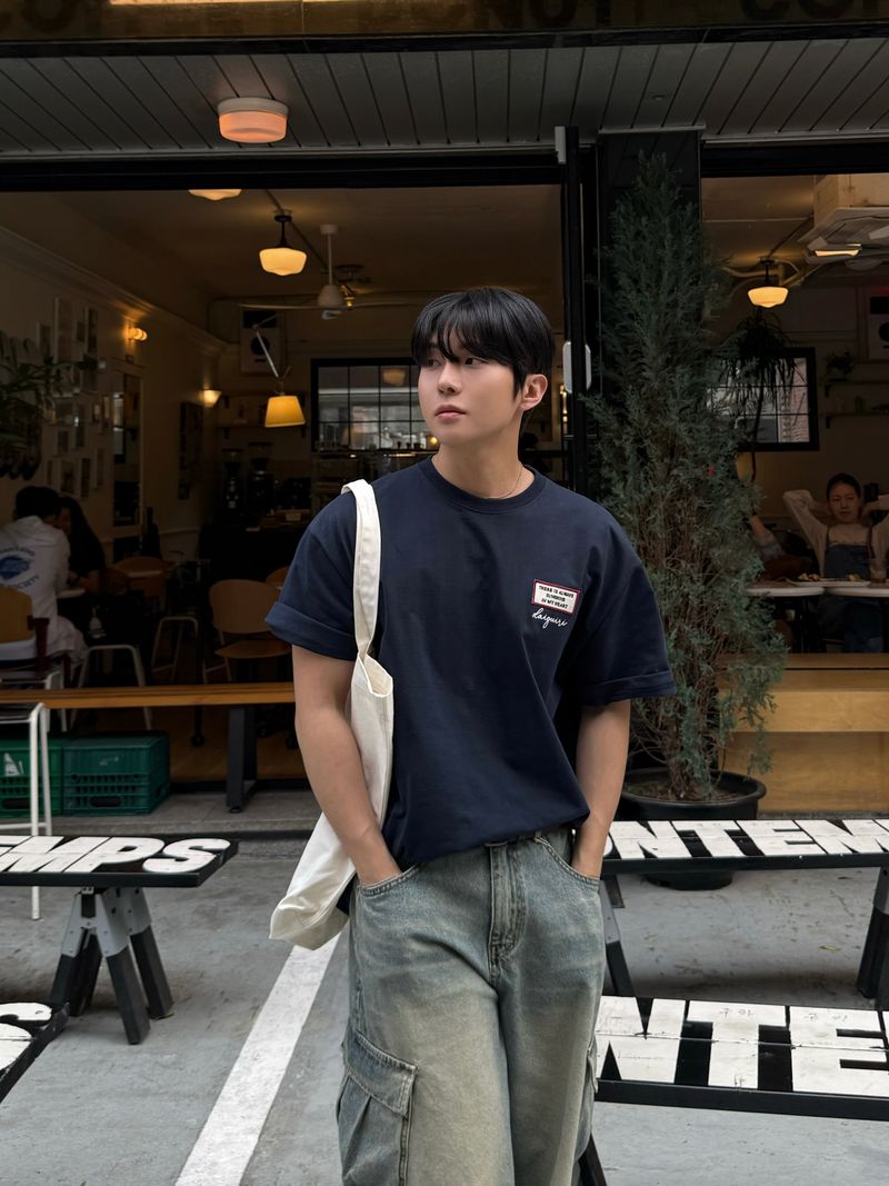 Quire patch embroidery short sleeve t-shirt