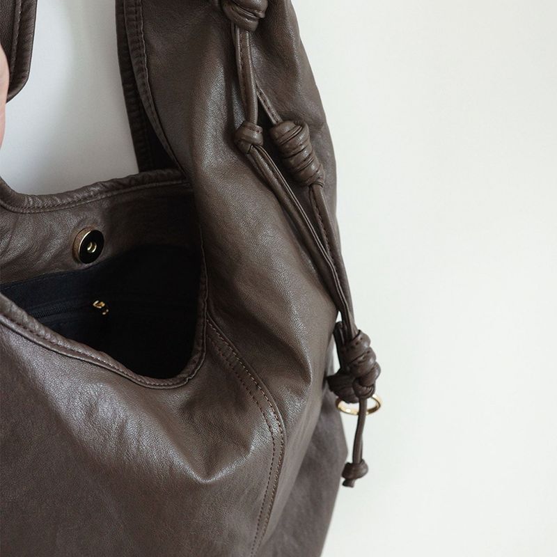 knot shoulder bag
