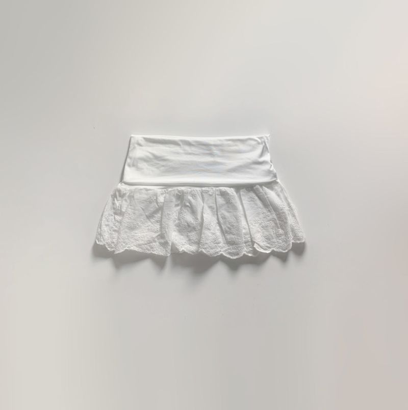 Hansel lace punching skirt