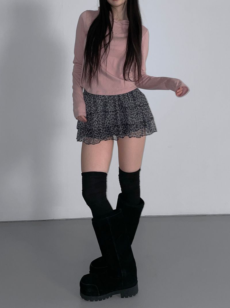 floor leo shorts (2 color)