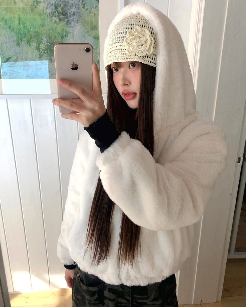 Chuha Fur Hood Lined Quilted Loose-Fit Zip-Up Jacket