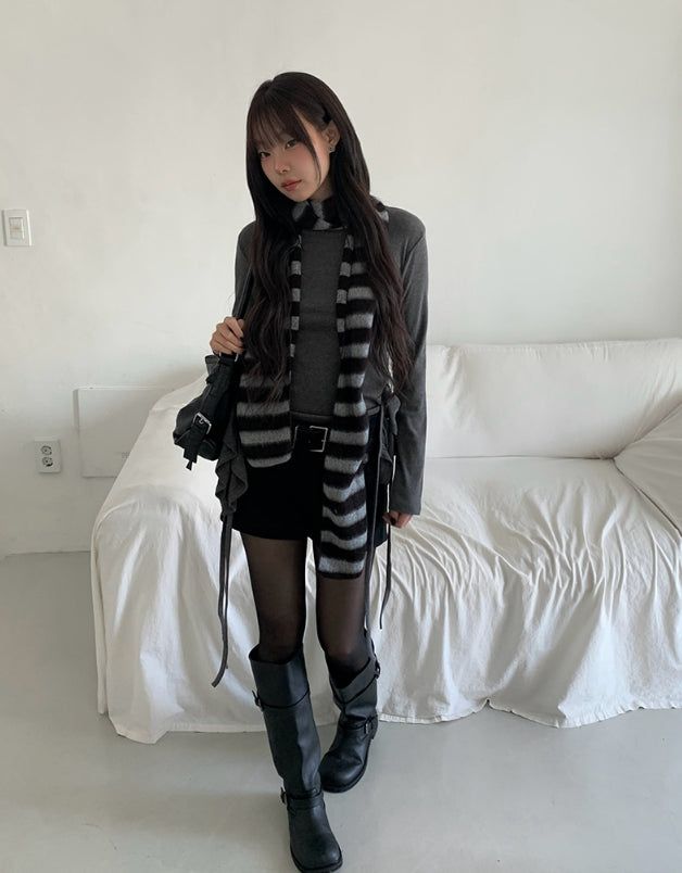 The Young Stripe Muffler