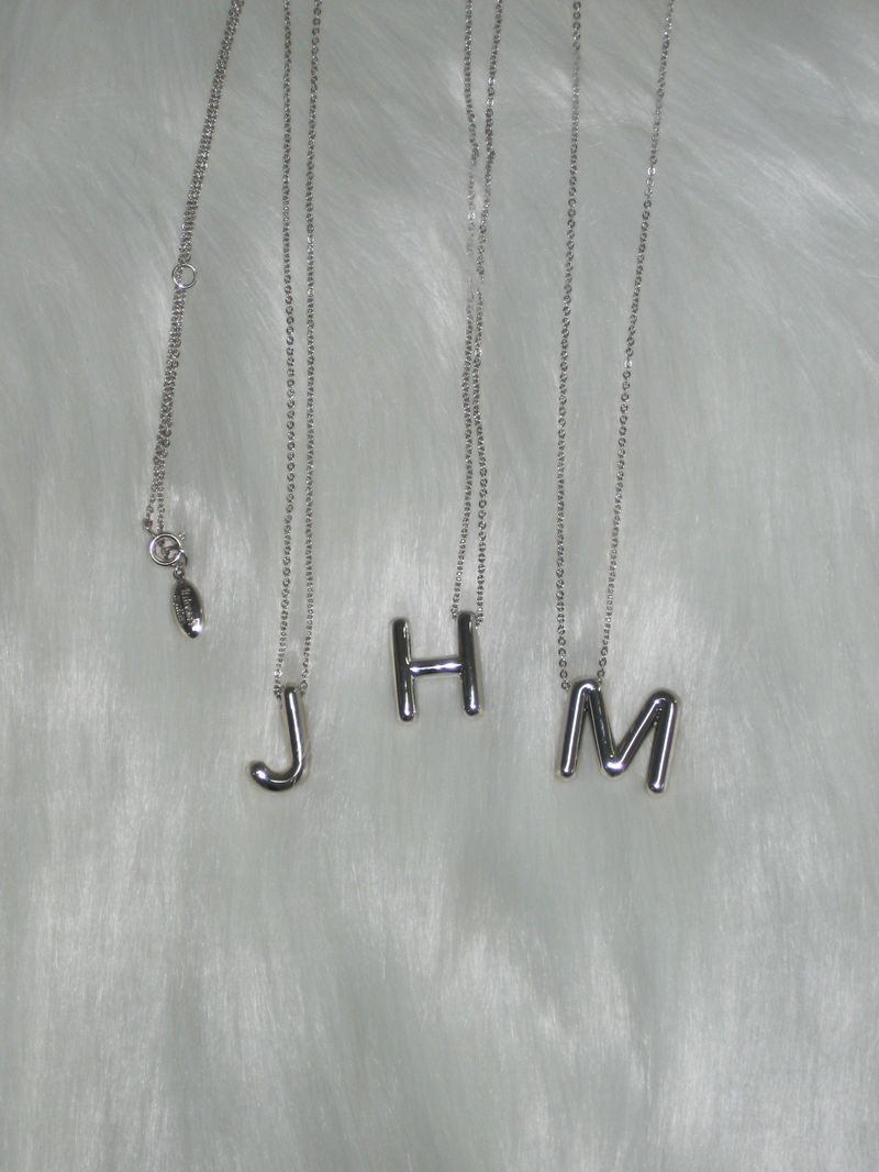 Chubby initial necklace (7 Letters, Silver) 