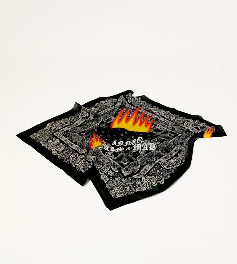 INQ Scarf_C&M black