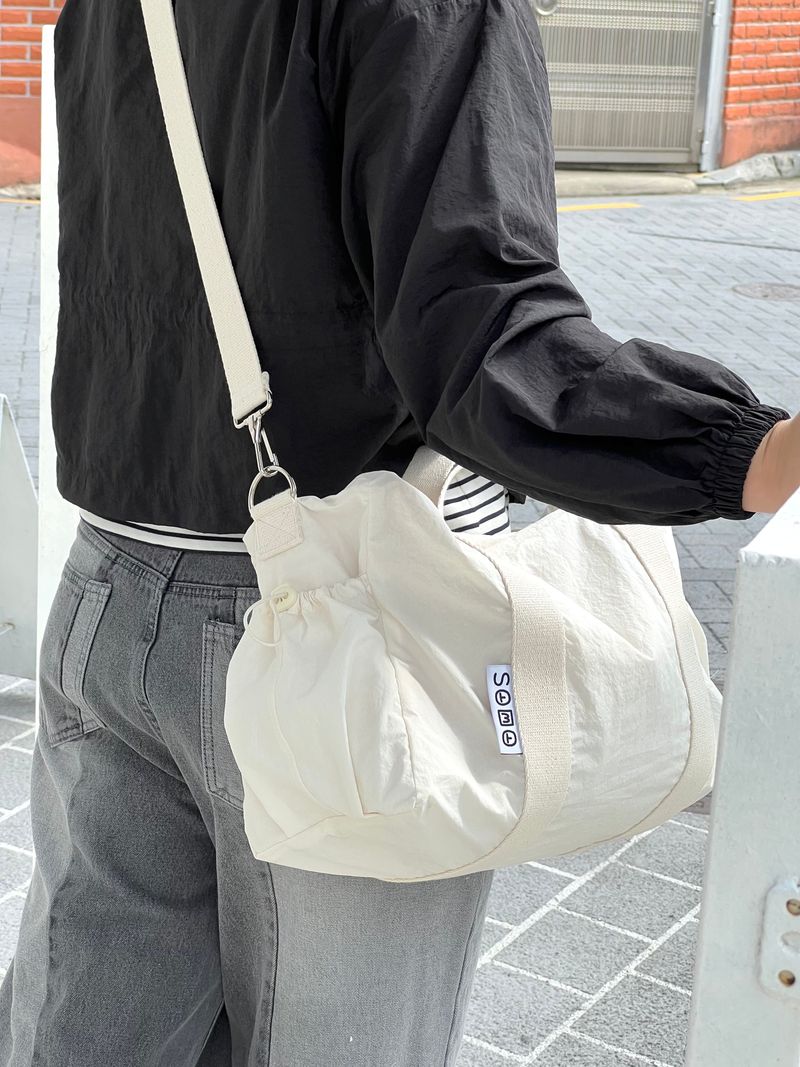Holiday Mood Bag-ivory