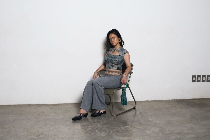 LACE BOW TEE