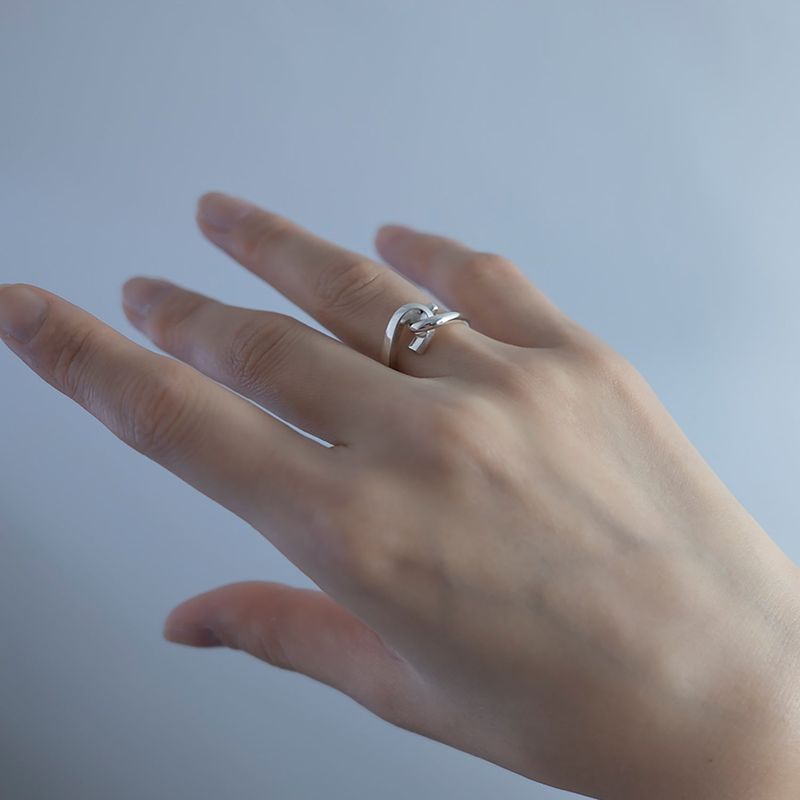 goofy knot ring