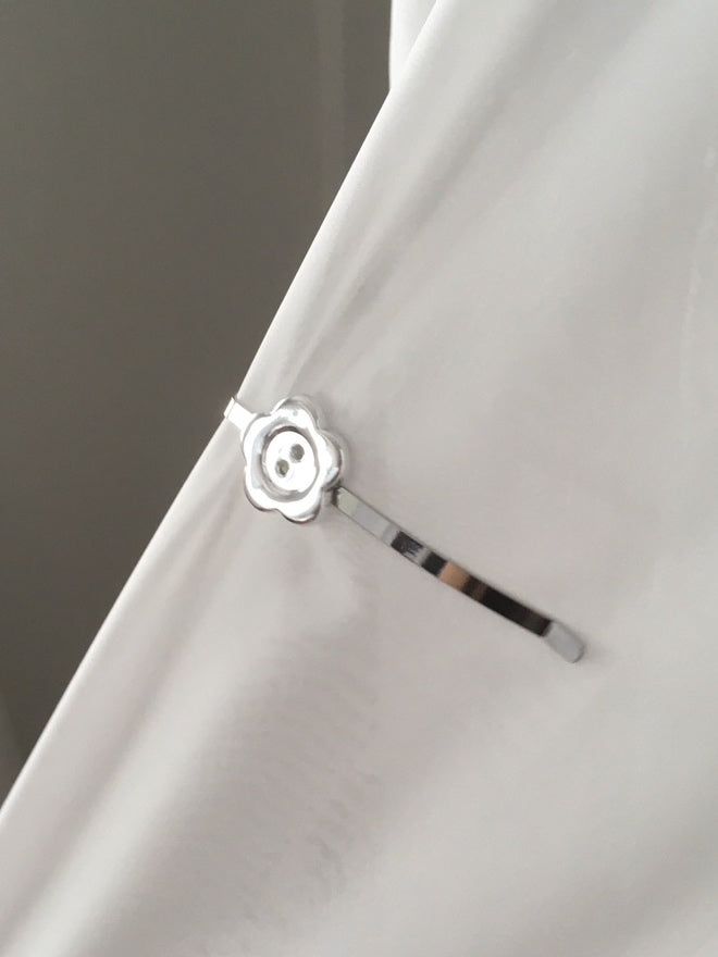moroi(モロイ)の「button hairpin(Hair Accessories)」