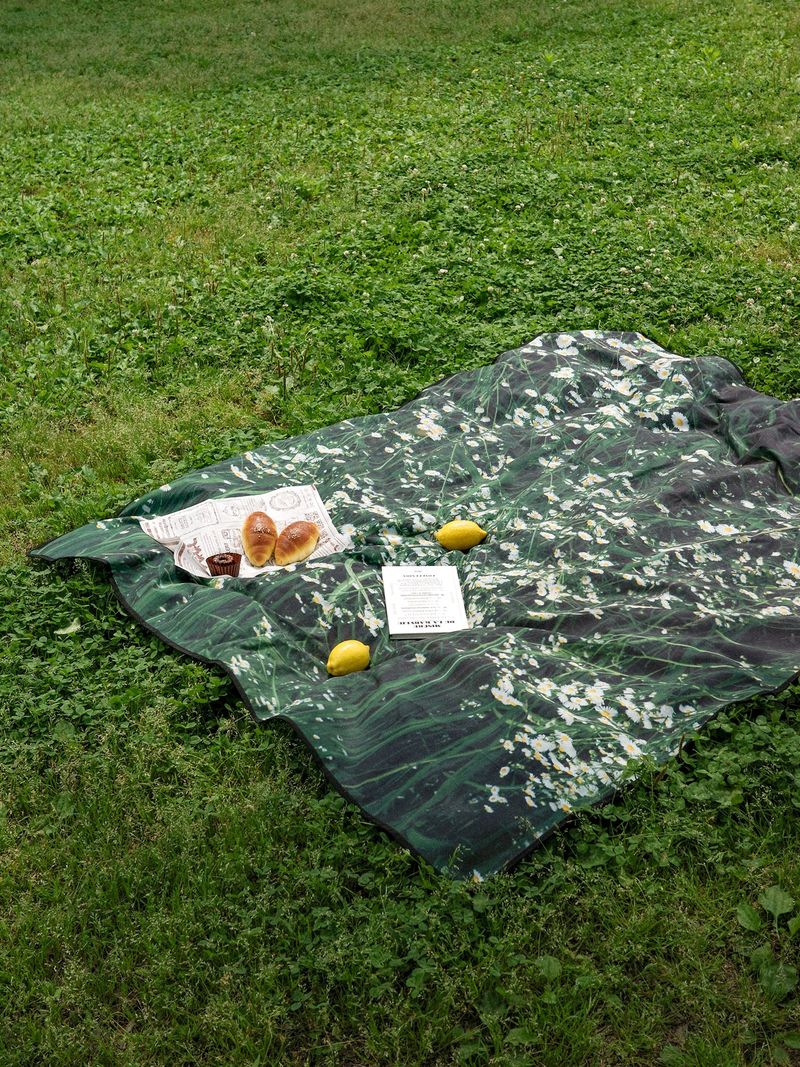 green bloom picnic mat