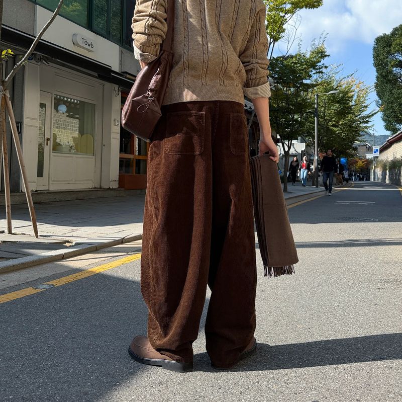 lemenne(ルメンヌ)の「LMN Unbay Snap Corduroy Balloon Pants (3 colors)(Pants)」