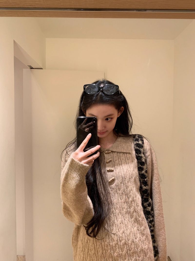 Oatmeal toggle wool twisted knitwear two-piece set