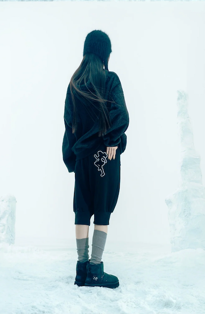 Double Strap Angora Beanie / Black