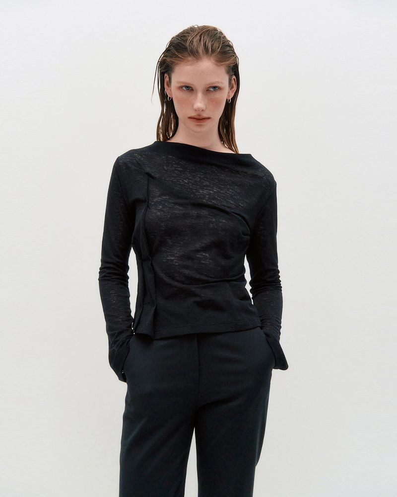 KIMZISU（キムジス）の「DOZI - Draped Jersey Top _BLACK（Tops）」