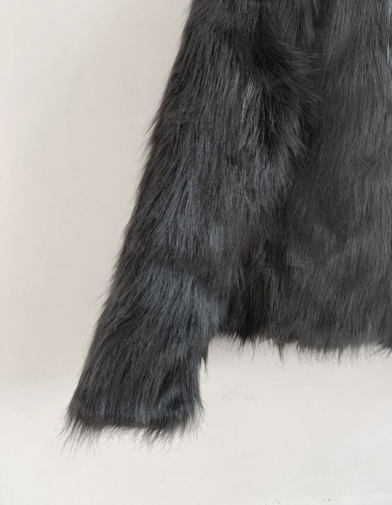 Uress Vintage Fur Jacket (Black)