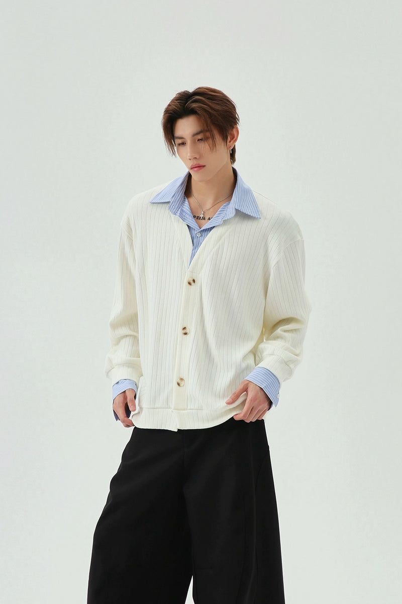 TURNTIDE（ ターンタイド）の「Layered V-Neck Striped Knit Sweater（Tops）」