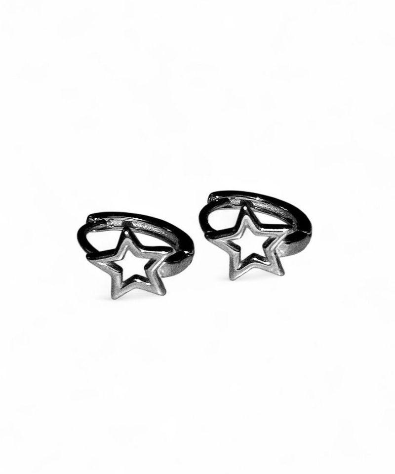 Adamdree（アダムドリー）の「s.steel Empty Star ワンタッチイヤリング 2pcs（アクセサリー）」