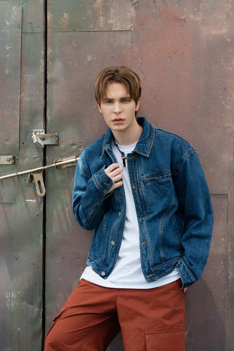 WASHED-LINE DENIM TRUCKER JACKET