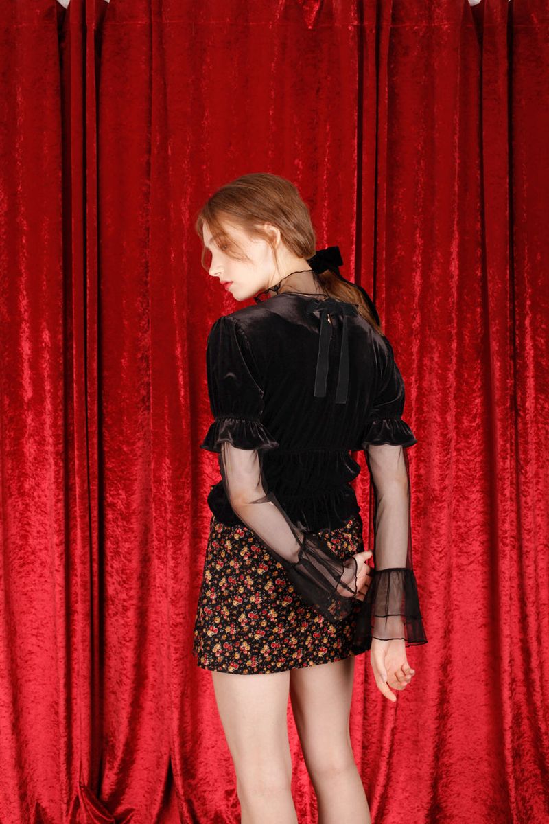 velvet ribbon blouse