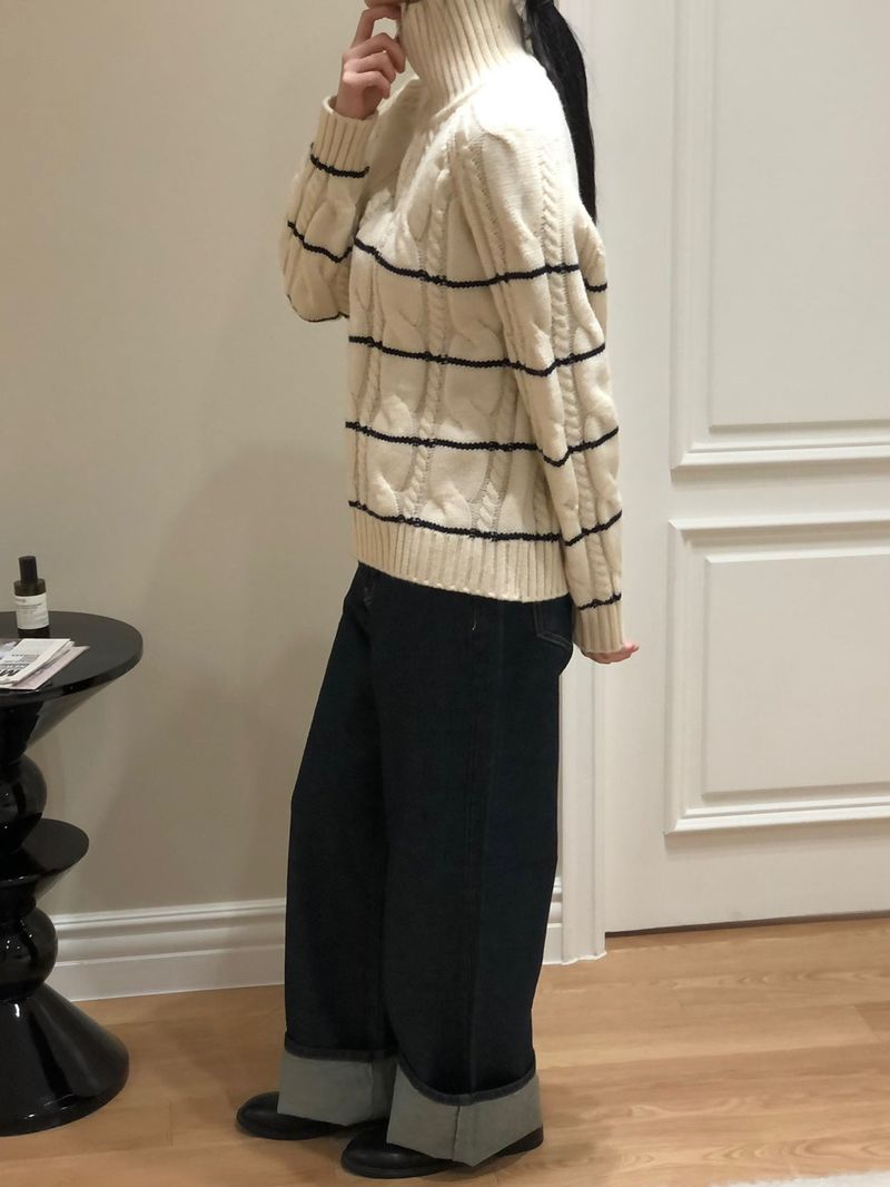 Serac zip-up knit