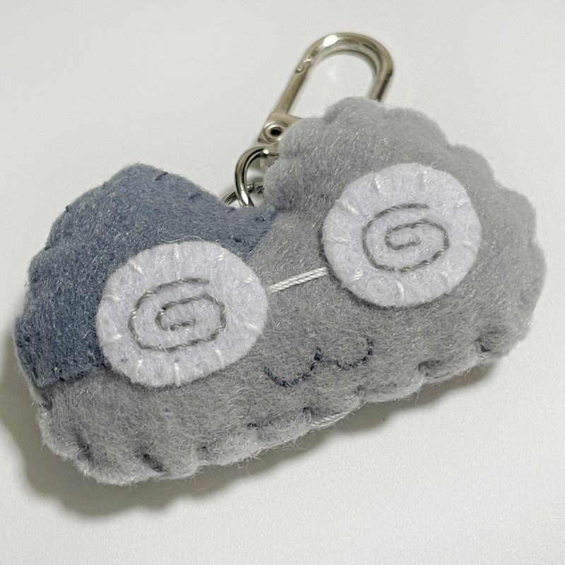 [MADE] Glasses Cat Key ring