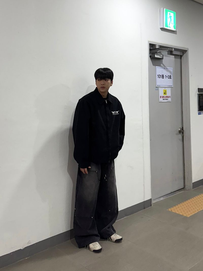 ジッパーカーペンターダブルニーパンツ