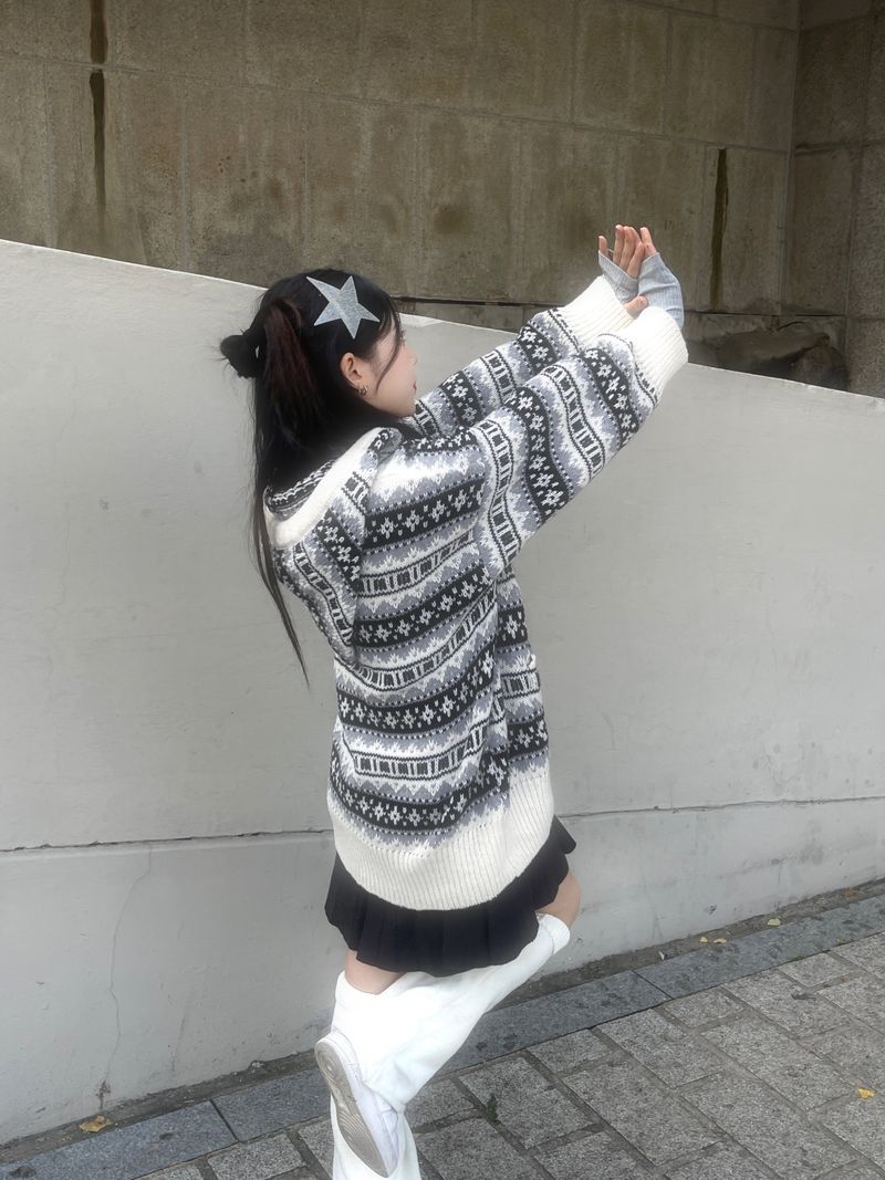 Igloo hooded long knitwear