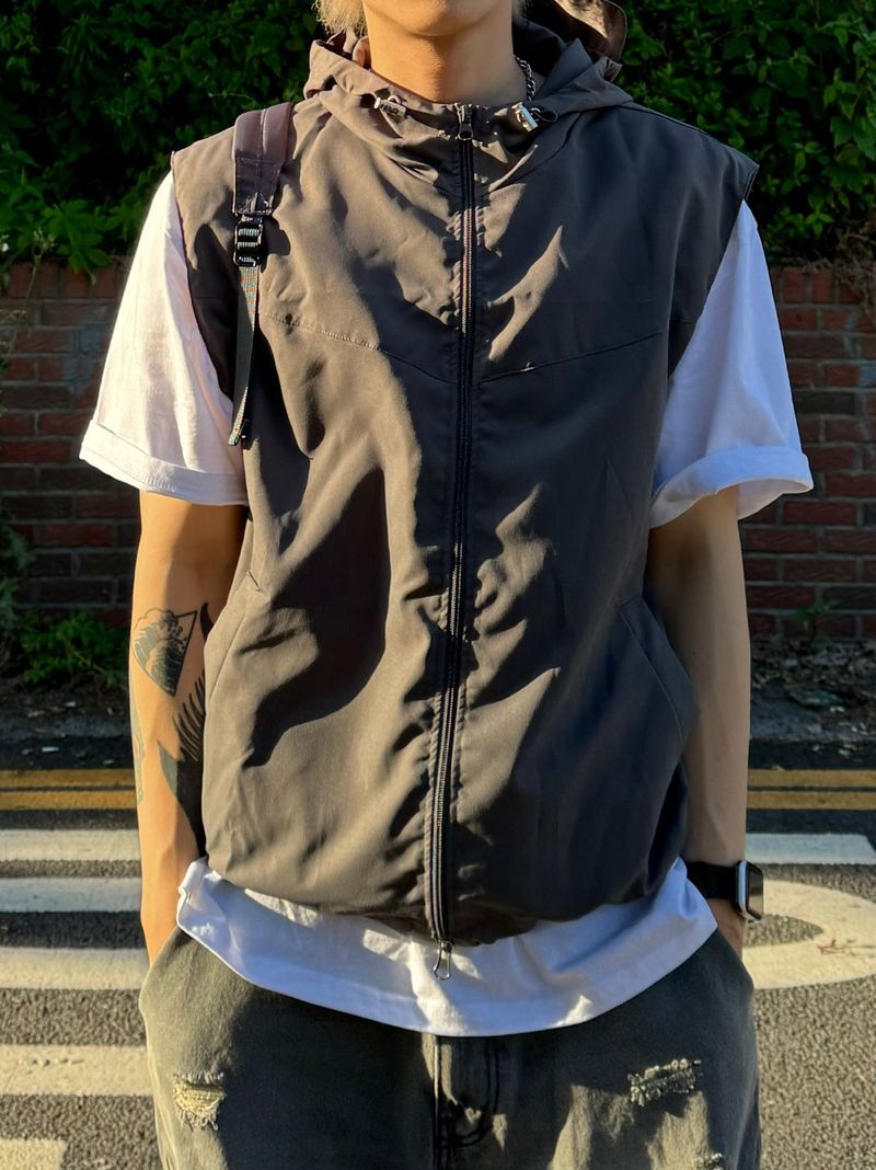 Tech poly hood vest 3C