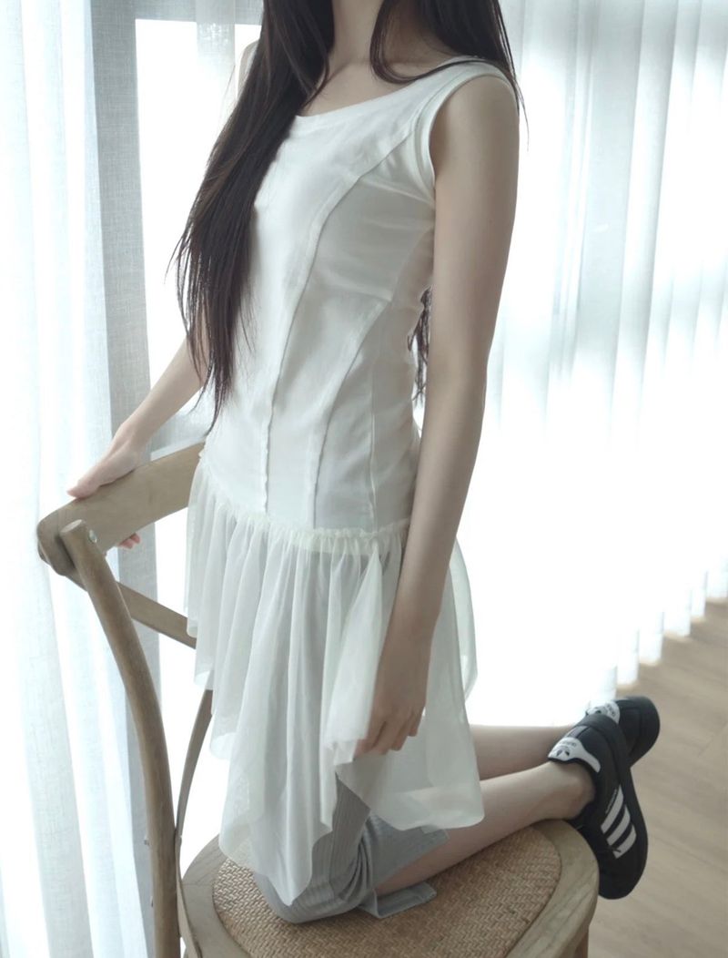 cloud sleeveless