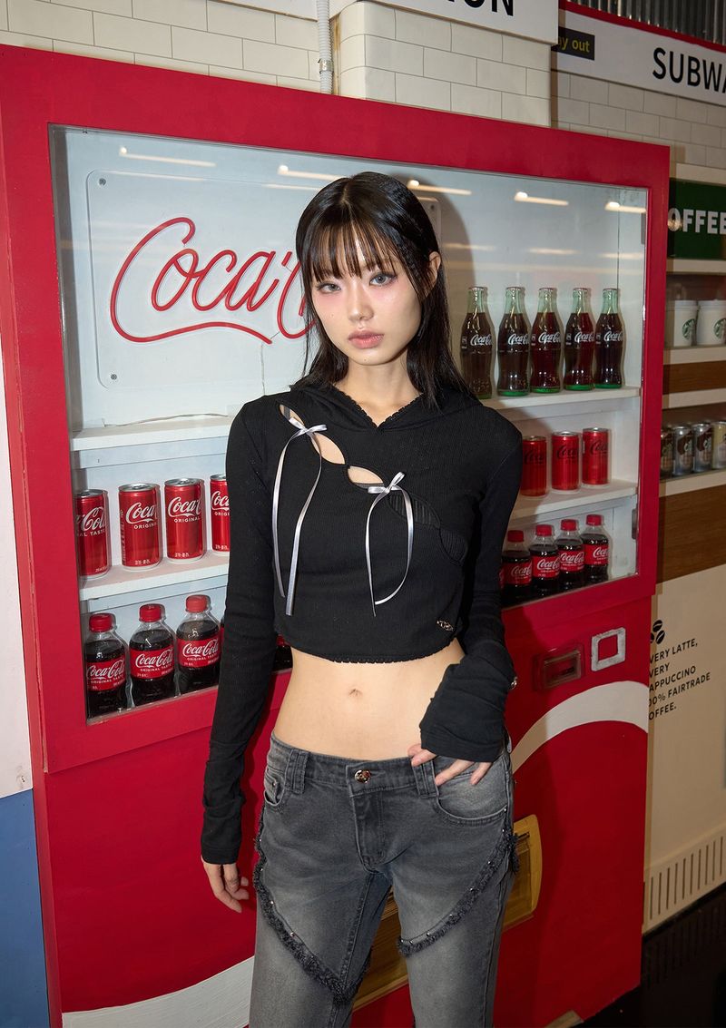 CHERRYQUIRI（チェリーキュリー）の「wave lace ribbon hoody - black（Tops）」