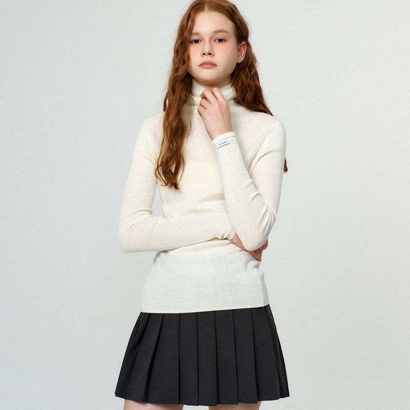 RAVEROUS（レイバロス）の「Basic Turtle Neck Knit_5Color（Tops）」