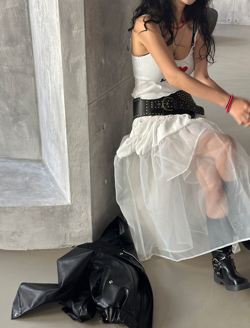 I love lace kitsch sleeveless