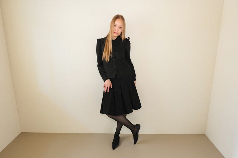 Pleated midi skirt _(Emerald Heart)*Black