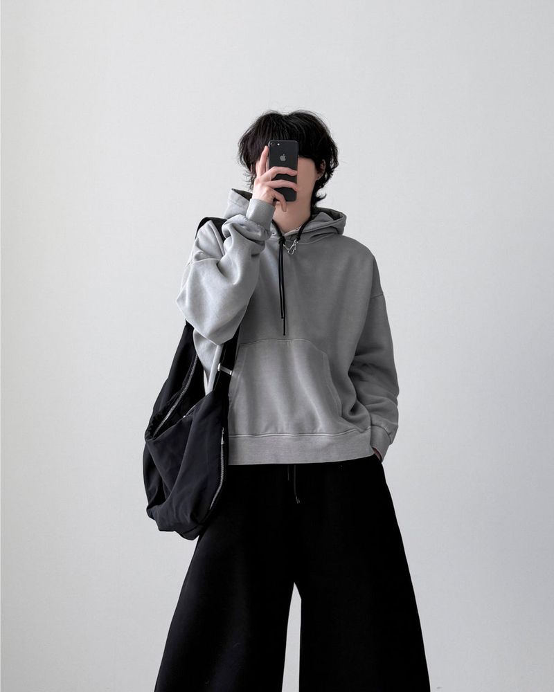 Elon Pigment Crop Hoodie
