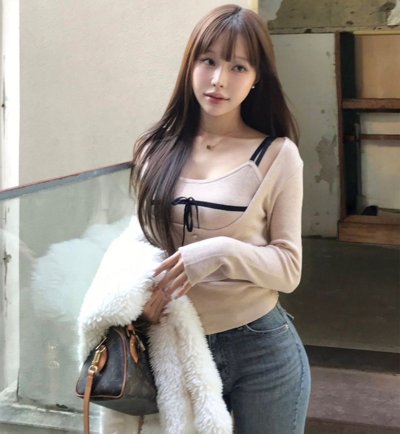 cloudemotion（クラウドエモーション）の「glaze ribbon button rib top set（Tops）」