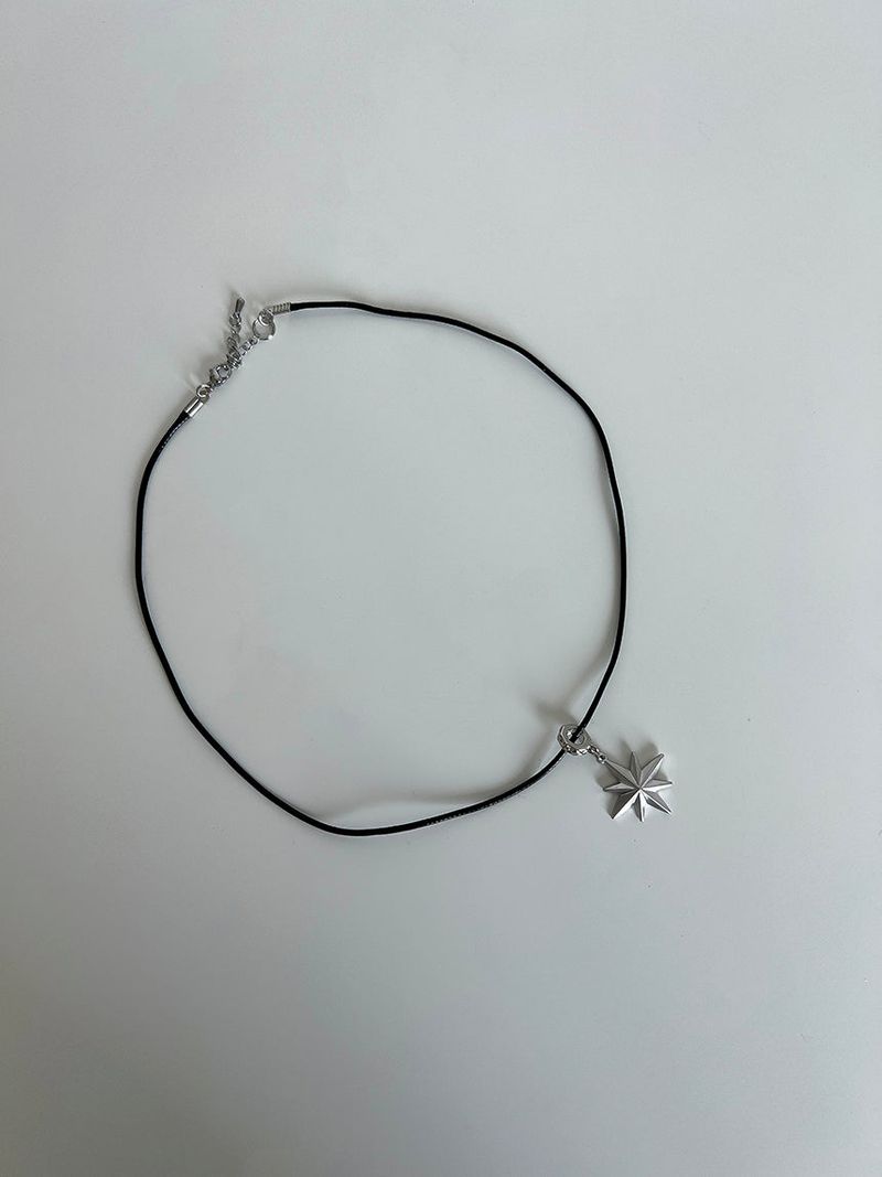 Star piece necklace