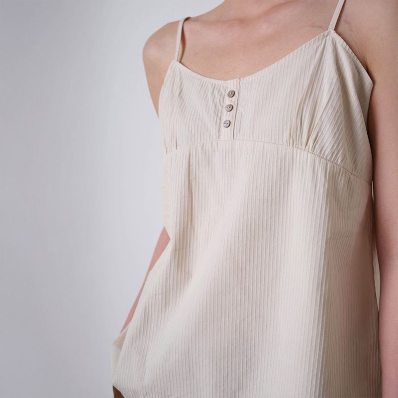 Loventina（ラヴェンティナ）の「Pin Stripe Sleeveless_Beige（Tops）」