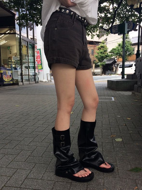[Belt SET] ベッシー ロールアップ ウォッシング デニム ショートパンツ
