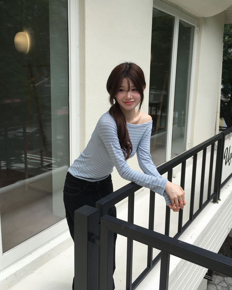 Stripe boat neck T