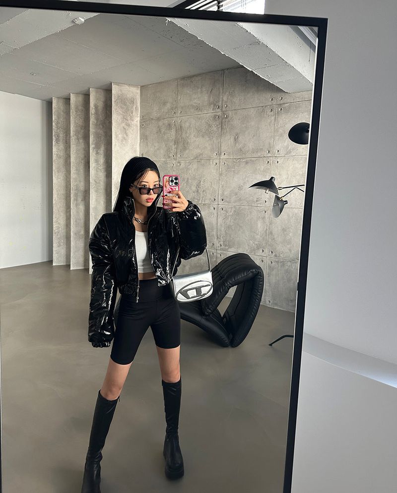 Delight-J（ディライトジェイ）の「Enamel Glossy Cropped Padding（Jackets/Outerwear）」