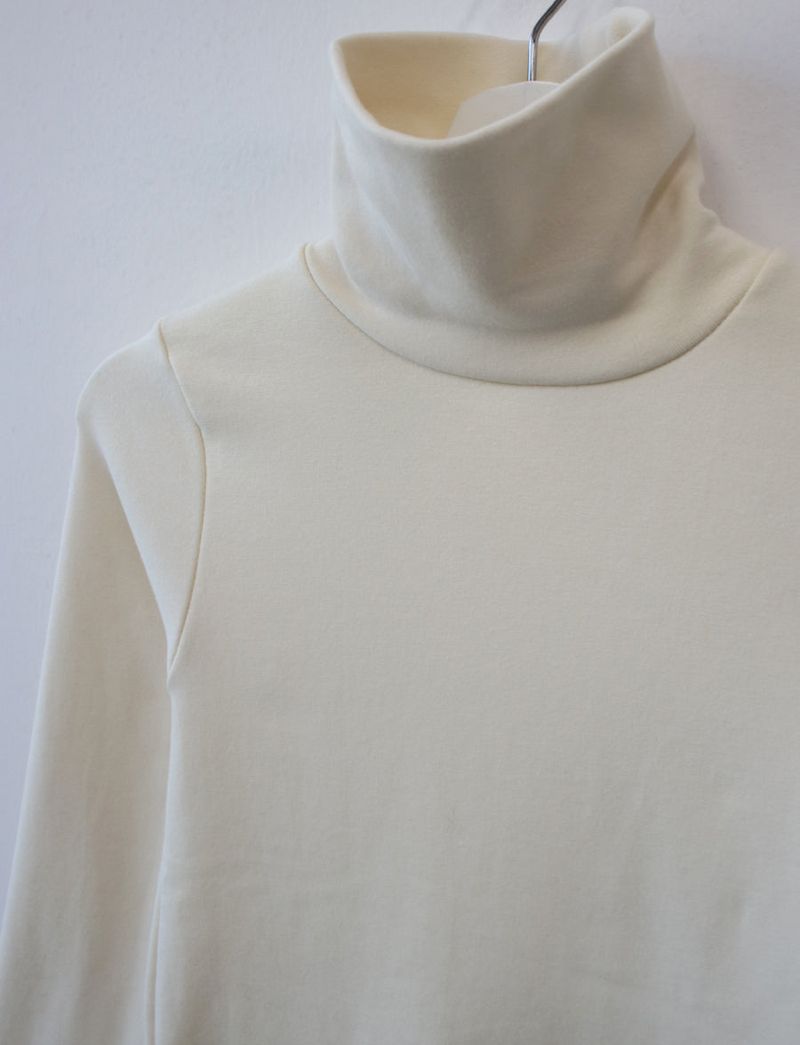 ベーシックタートルネックTシャツ