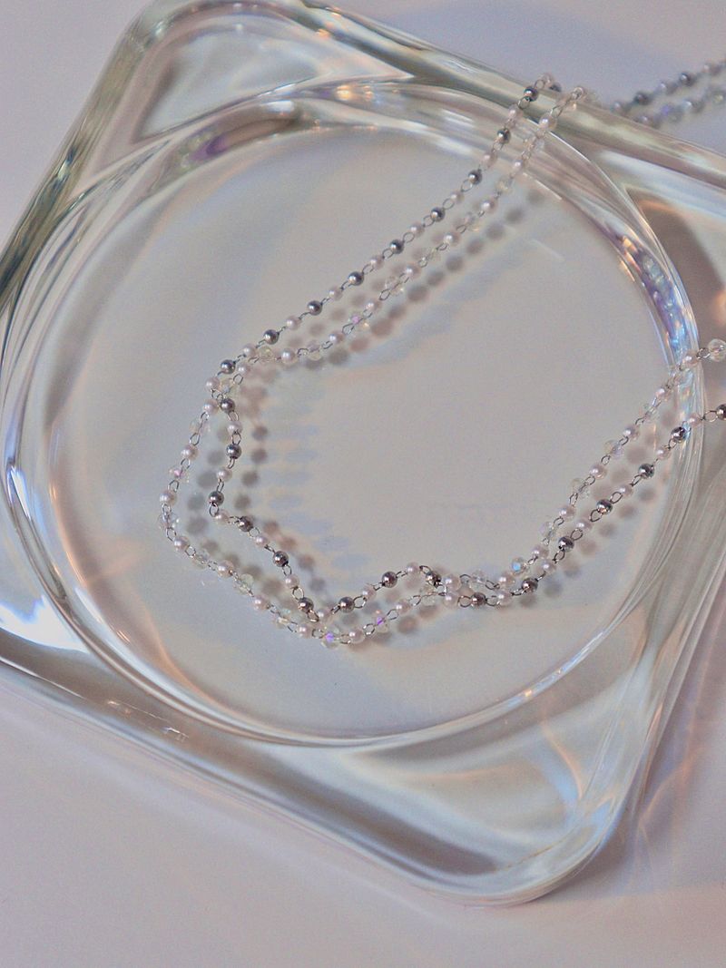 crystal ball pearl choker