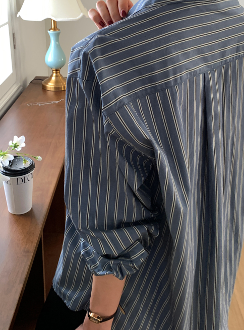 Early Stripe Oversized Shirt / 2 colors