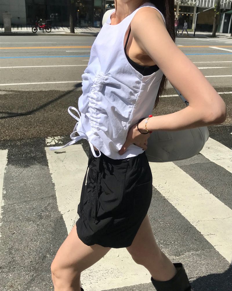 Lovech set up sleeveless