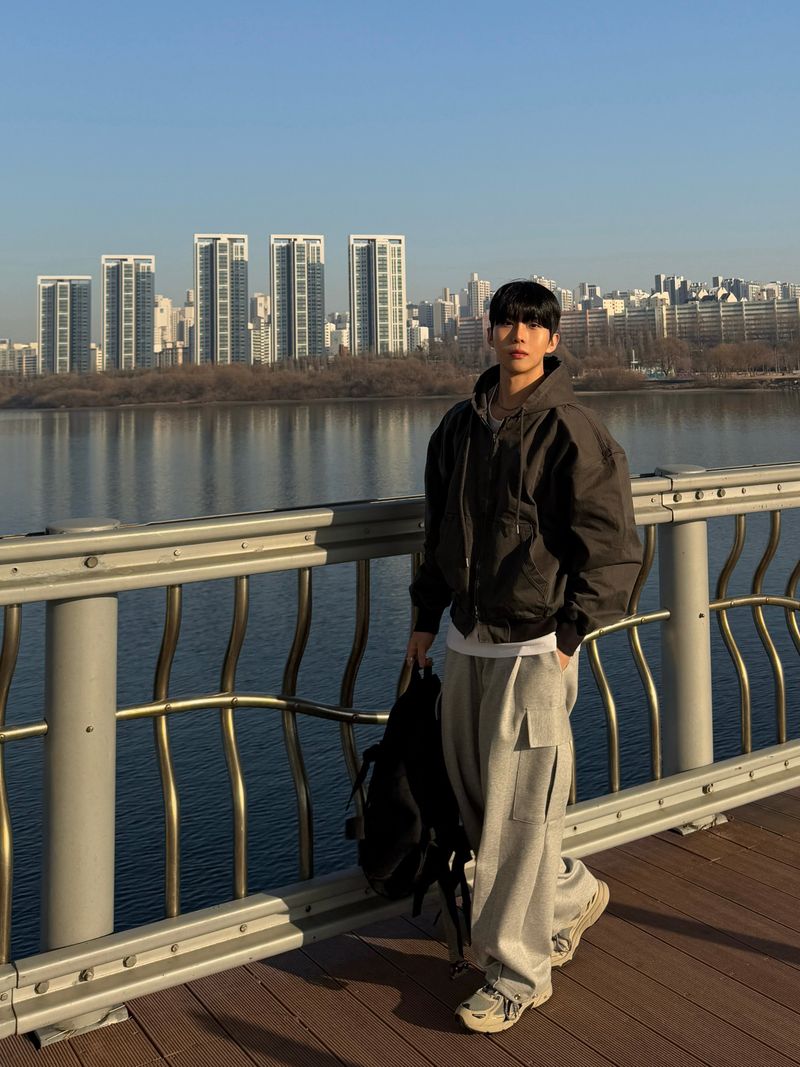 Snap cargo wide sweatpants