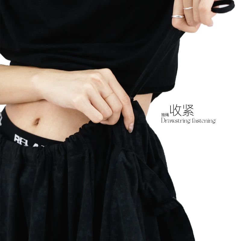 RELABEL('LABEL) tie-dye pants with pleated leg openings, adjustable, loose and draping, street casual sweatpants