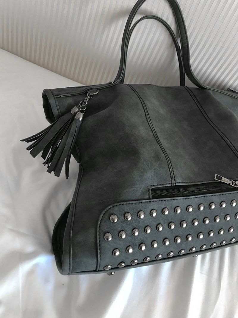 stud big shoulder bag